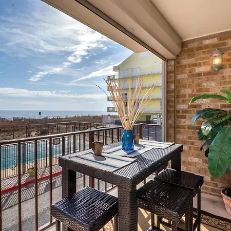 Surfside 84 Apartment